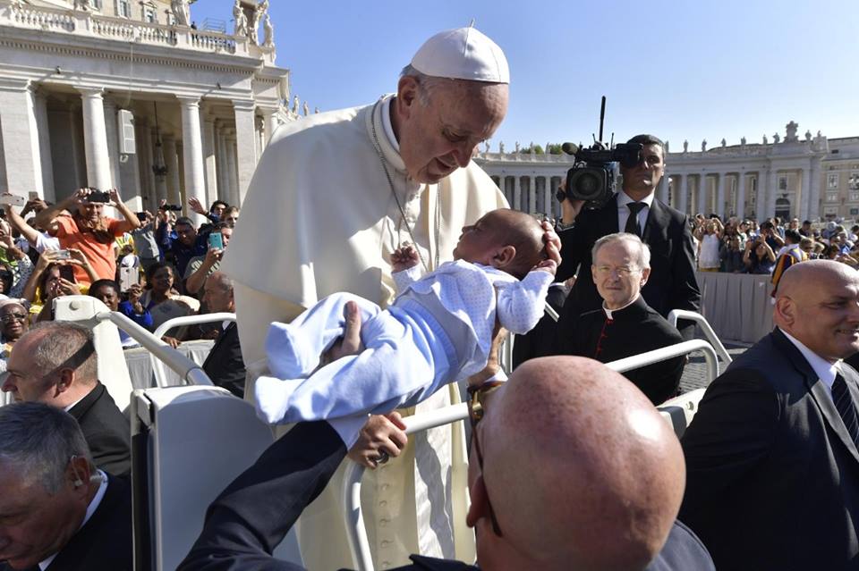 திருத்தந்தையின் மறைக்கல்வியுரை : இறைவனின் நாளை தூயதாக காத்தல்