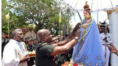 மடு அன்னை தேவாலையத்திற்கு இராணுவ கட்டளைத்தளபதி லெப்டினன் ஜெனரல் மகேஸ் சேனாநாயக விஜயம்.