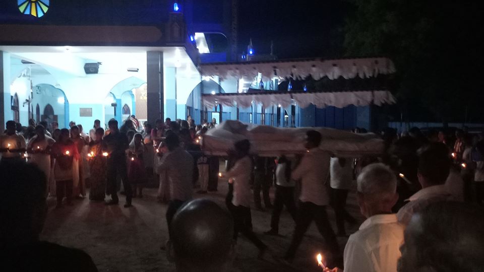 ஆண்டவர் இயேசு கிறிஸ்துவின் இறுதி ஆசந்தி சுற்றும் நிகழ்வு