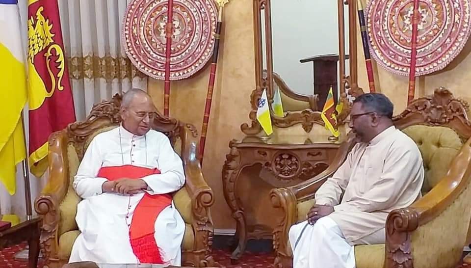 வட மாகாண ஆளுநர் பேராயருடன் சந்திப்பு
