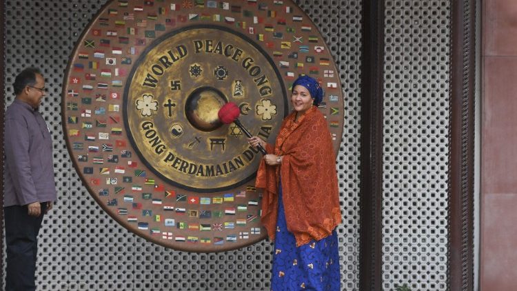 அமைதியைக் கொணரும் வழிகள் மனித இதயத்திலிருந்து