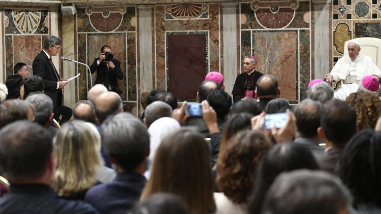 உண்மைக்கு, கிறிஸ்தவ சாட்சிகளாகத் திகழுங்கள் -திருத்தந்தை