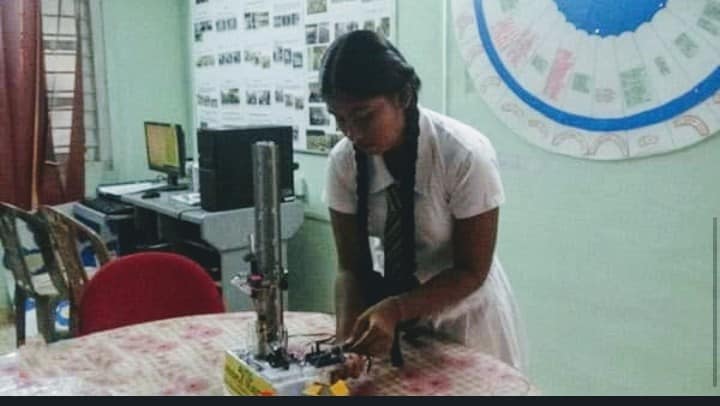 இலங்கையில் மருத்துவத்துறையில் புதியதொரு வியக்கதகு தமிழ்மாணவியின் சாதனை