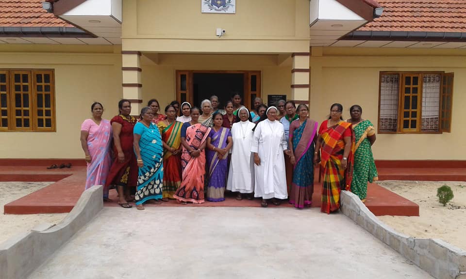 தாளையடி,கரவெட்டி கார்மேல் அன்னையர் சபை உறுப்பினர்கள் கார்மேல் அலை அகம்” கன்னியர் மடத்தில் ஒன்றுகூடல்
