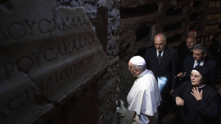 இறந்தோருக்காக செபிக்க அழைக்கும் திருத்தந்தை