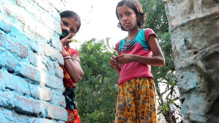 கொள்ளைநோய் நெருக்கடியில், 192 நாடுகளில் பள்ளிகள் மூடப்பட்டுள்ளதால், 160 கோடி மாணவர்கள் பாதிக்கப்பட்டுள்ளனர்