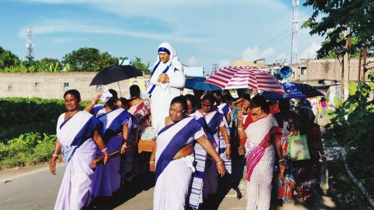 புனித அன்னை தெரேசா திருநாளுக்கு ஆயர்களின் ஒப்புதல்