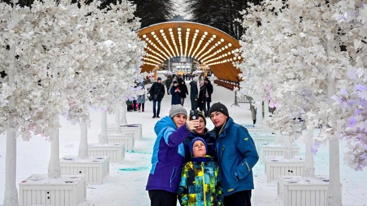 கிறிஸ்தவத் தனித்தன்மையை பாதுகாக்க உதவவேண்டிய கடமை