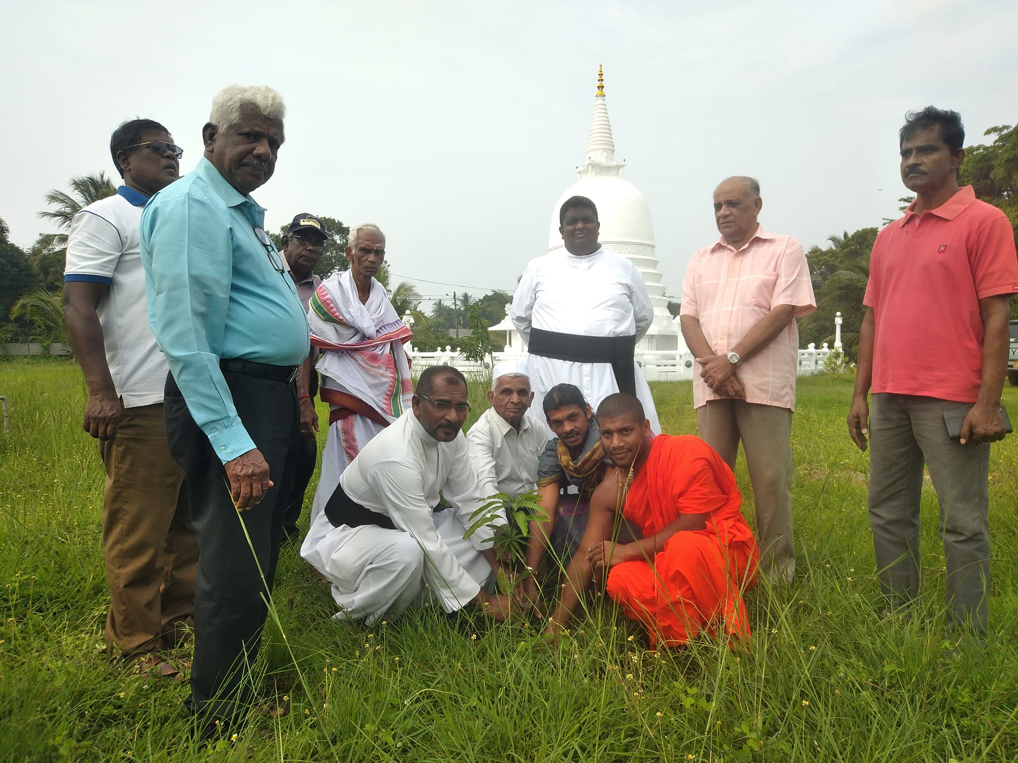 மட்/ மாவட்ட பல்சமய ஒன்றியத்தின் நல்லிணக்க சமாதான செயற்பாடாக ஜெயந்திபுர விகாரை வளாகத்தில் மரநடுகை திட்டம்